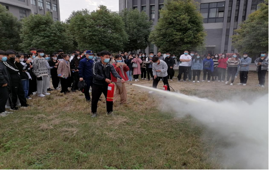 我院顺利开展”落实消防责任 防范安全风险”消防知识专题培训(图5) 我院顺利开展”落实消防责任 防范安全风险”消防知识专题培训(图5)