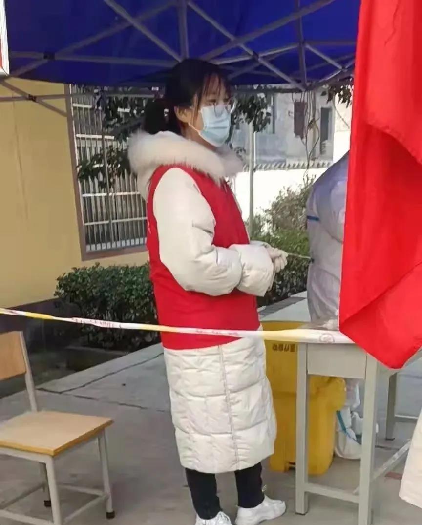 郭春晓.jpg 郭春晓.jpg